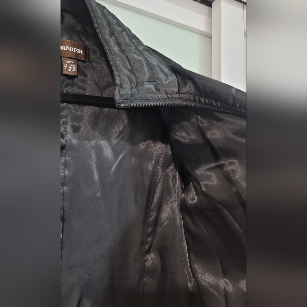 Danier Light Jacket - Picture 9 of 14